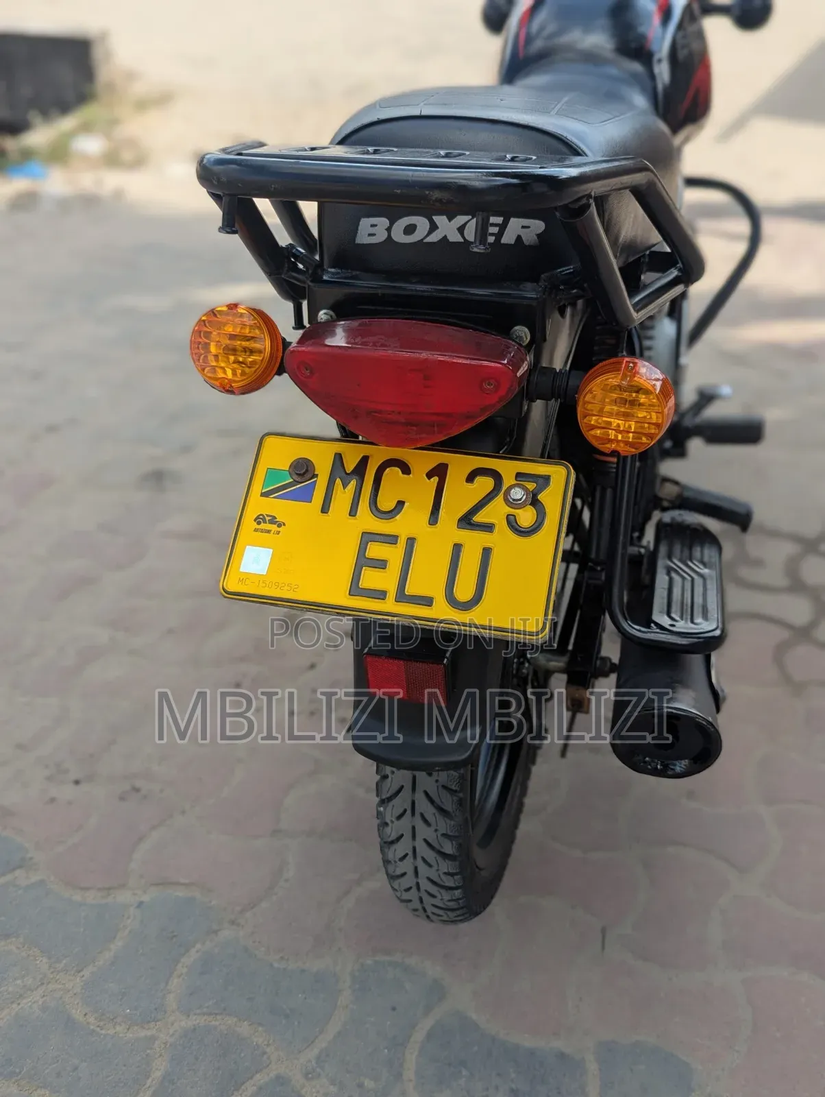 Bajaj Boxer X125 2025 Black