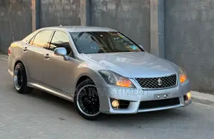 Toyota Crown 2011 Silver