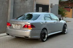 Toyota Crown 2011 Silver