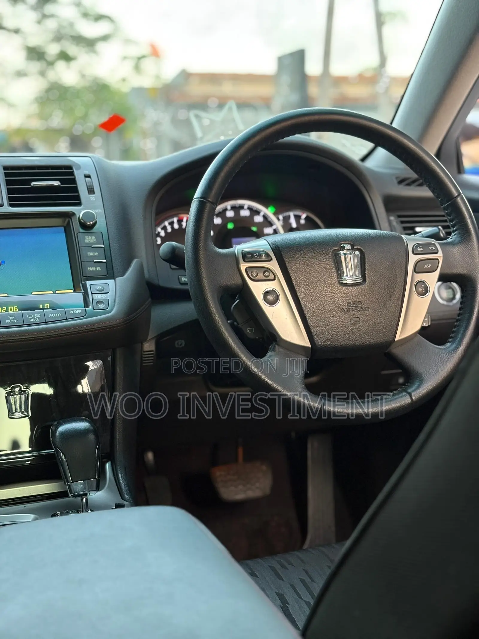 Toyota Crown 2011 Silver