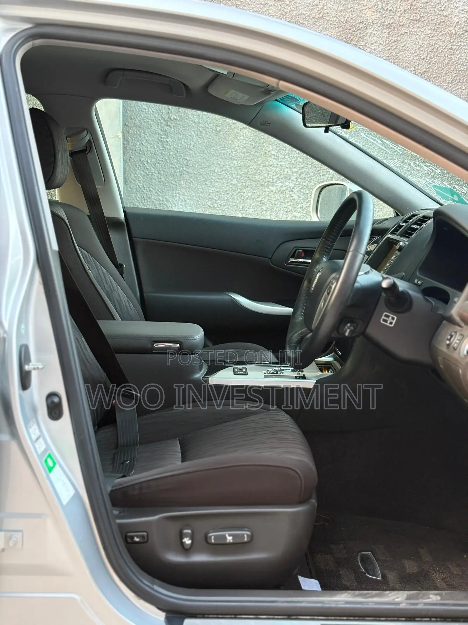 Toyota Crown 2011 Silver