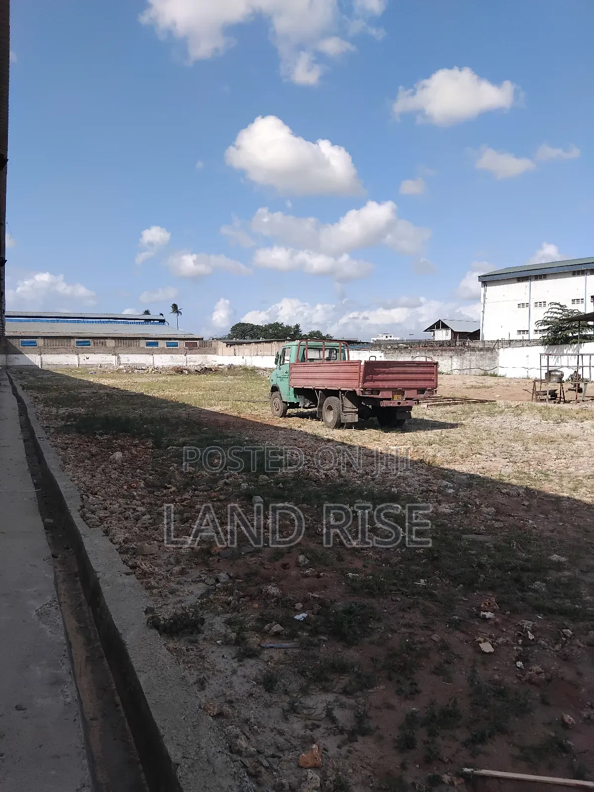 6000 SQM Open Yard in Sokota