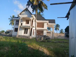 4bdrm Block of Flats in Yusuph, Kinyerezi for sale