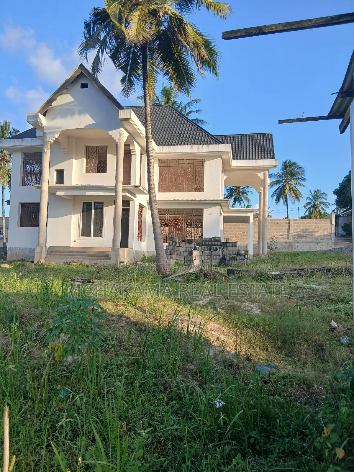 4bdrm Block of Flats in Yusuph, Kinyerezi for sale