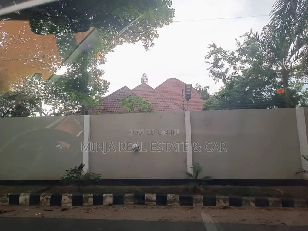 Plot for Sale/House at Oysterbay Dar Es Salaam Tanzania