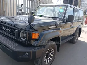 Toyota Land Cruiser 2024 Matt Black