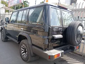 Toyota Land Cruiser 2024 Matt Black