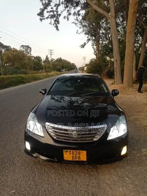 Photo - Toyota Crown 2007 Black