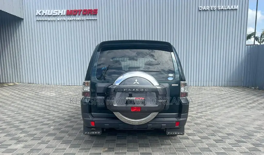 Mitsubishi Pajero 2006 Green