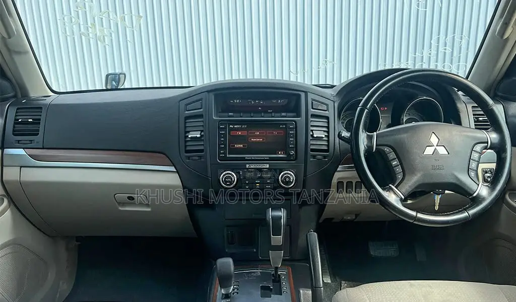 Mitsubishi Pajero 2006 Green