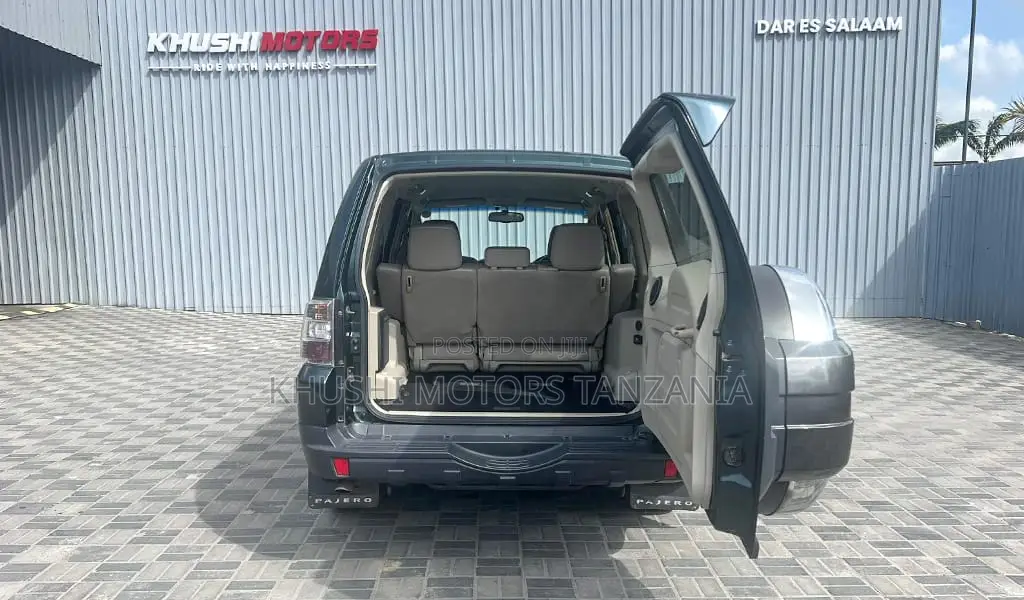 Mitsubishi Pajero 2006 Green