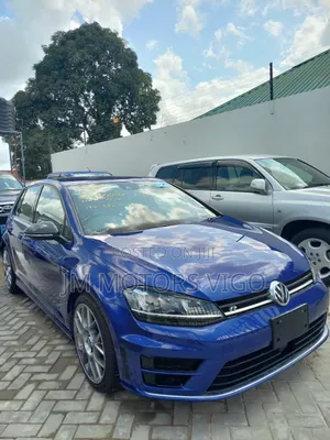 Photo - Volkswagen Golf 2016 Blue