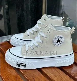 Ladies All Stars Sneakers
