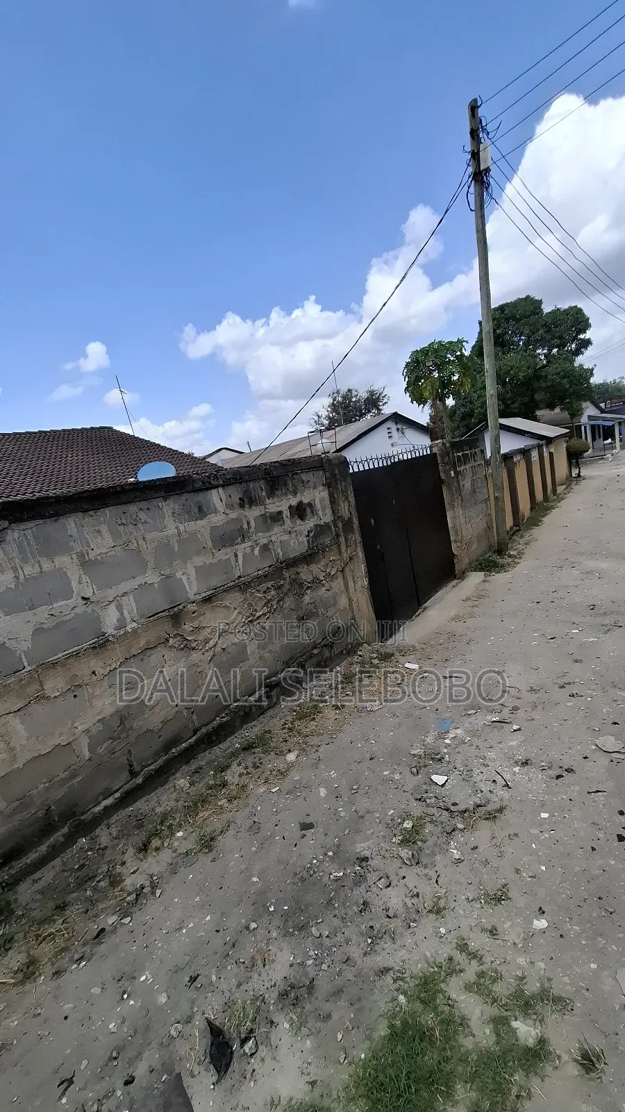 6bdrm Bungalow in Sinza Kwa Manyola for sale