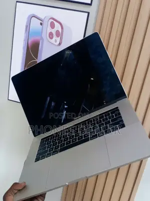 Laptop Apple MacBook Pro 2019 32GB Intel Core I9 SSD 1T