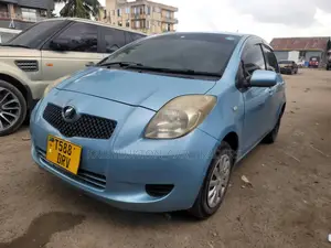 Toyota Vitz 2005 Blue