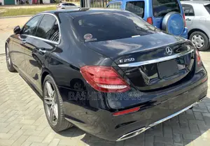 Mercedes-Benz E250 2017 Black