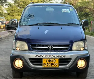 Toyota Noah 2002 Blue