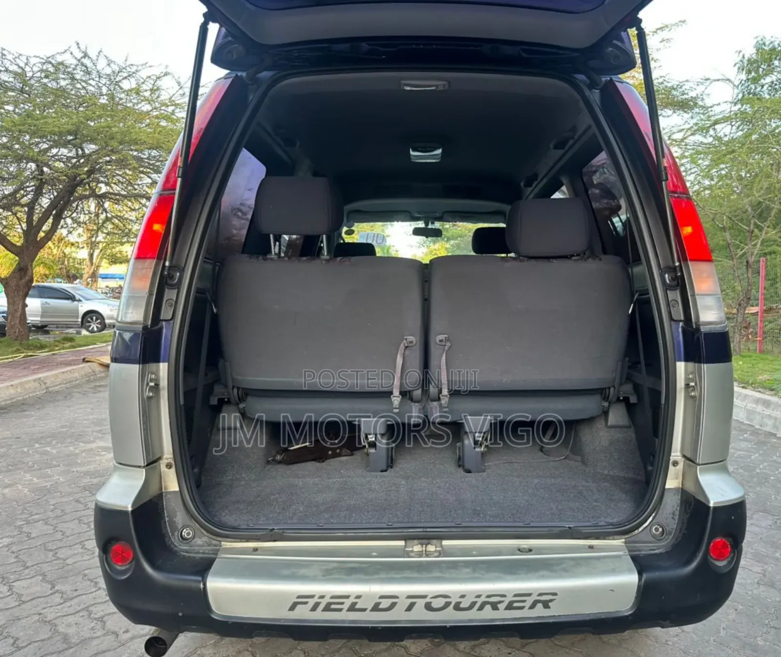 Toyota Noah 2002 Blue