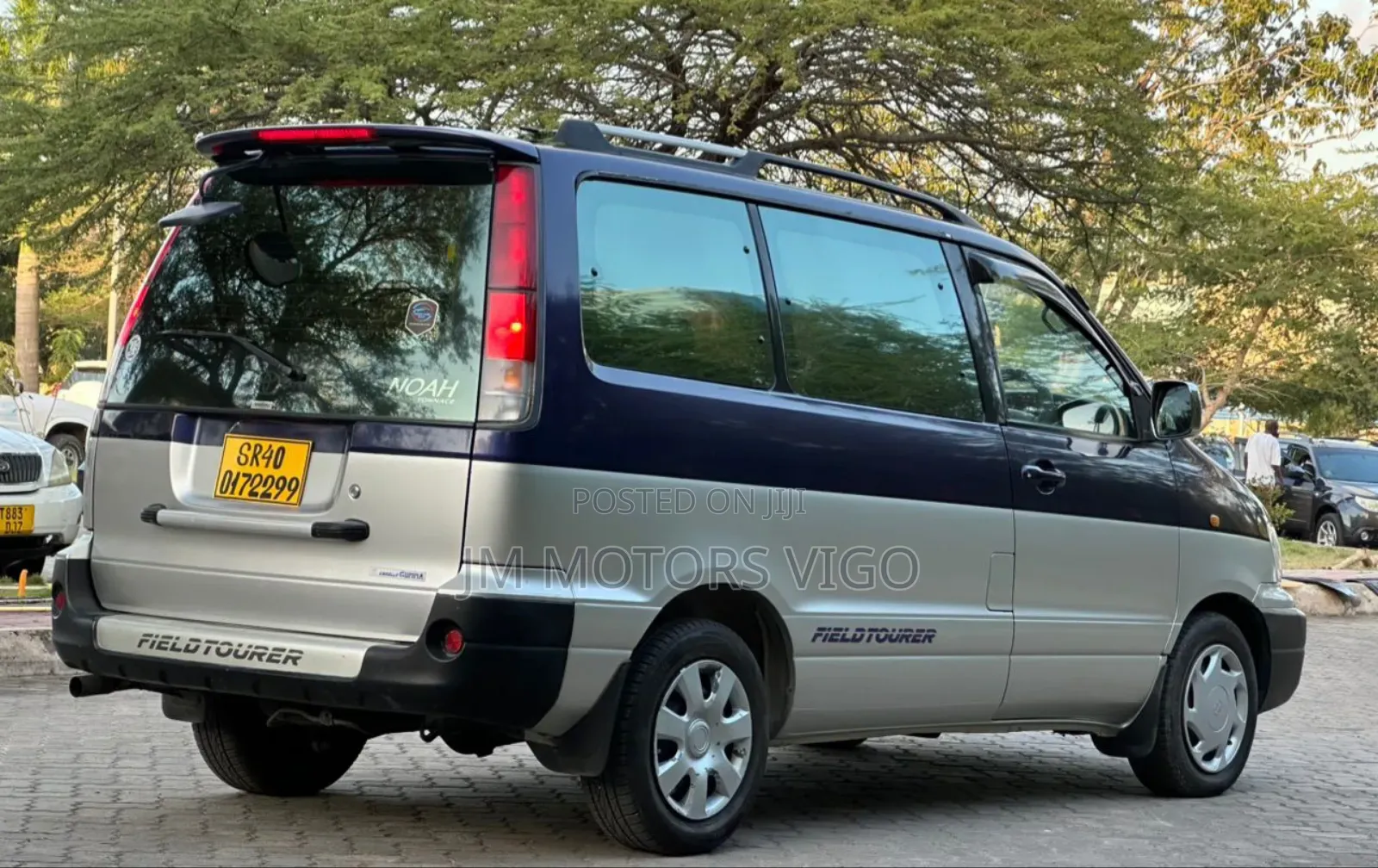 Toyota Noah 2002 Blue