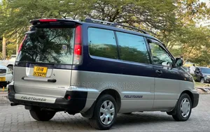 Toyota Noah 2002 Blue
