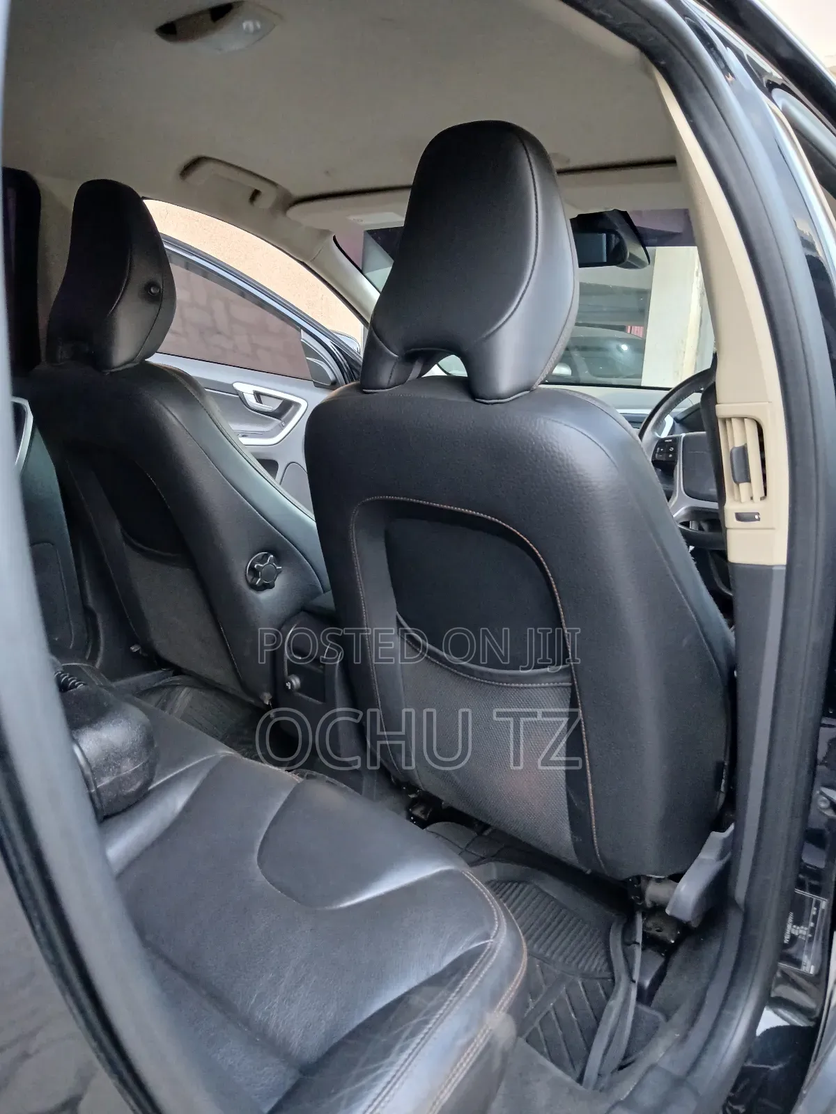 Volvo XC60 2011 Black