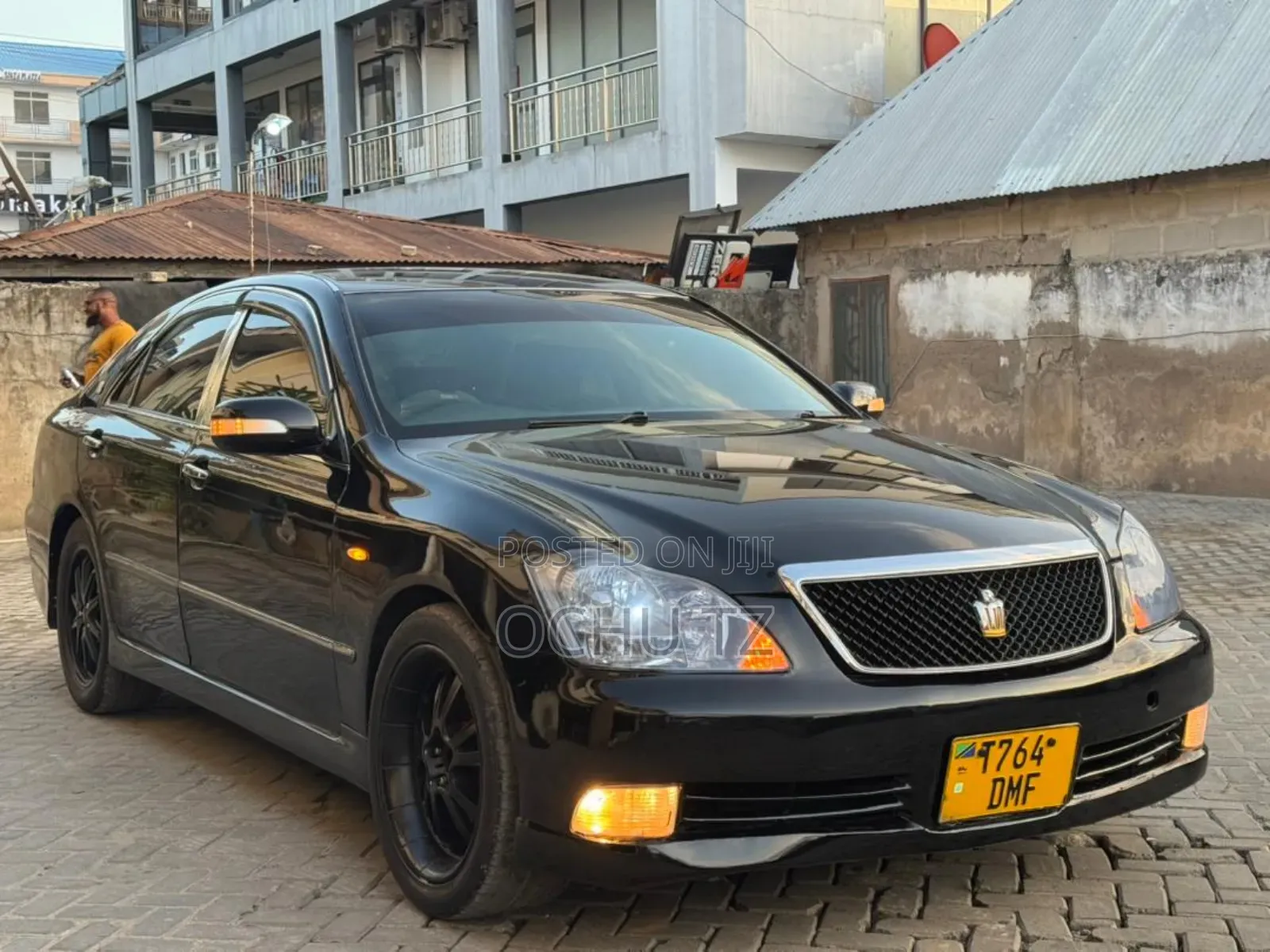 Toyota Crown Royale 2005 Black