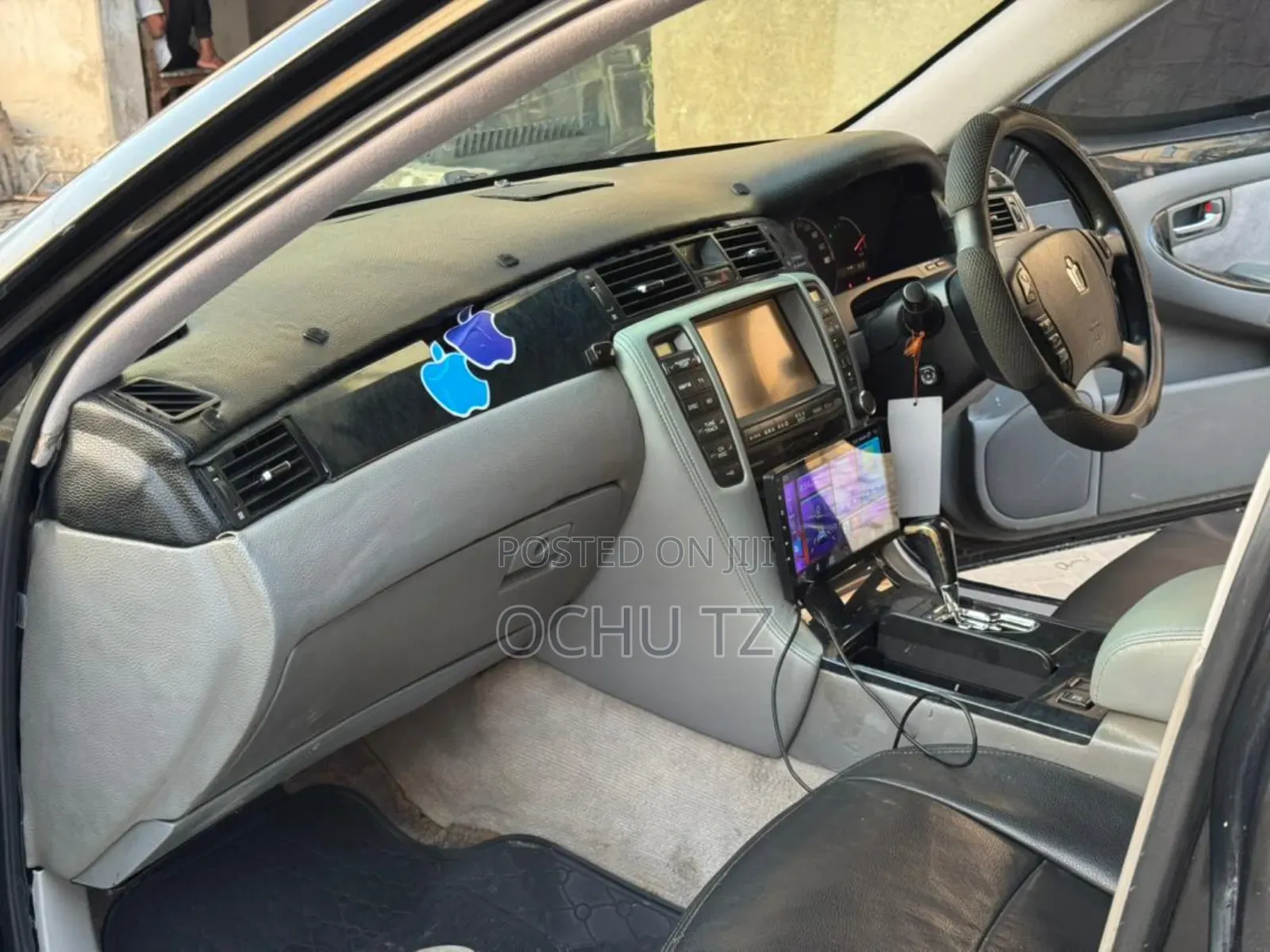 Toyota Crown Royale 2005 Black