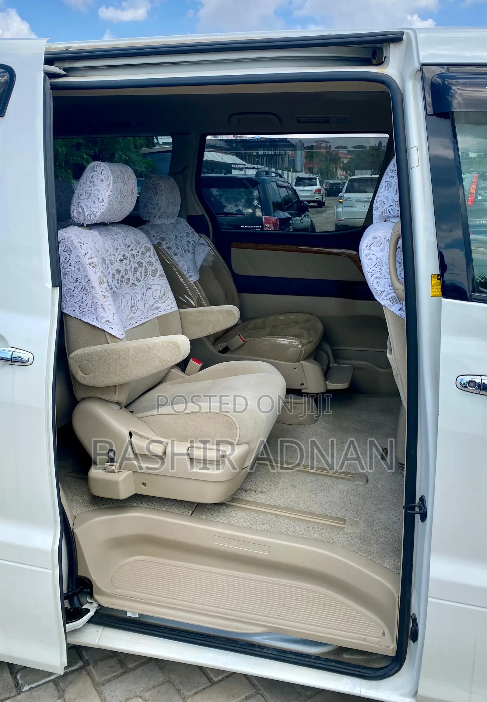 Toyota Alphard 2.4 Petrol FWD 2007 Off white