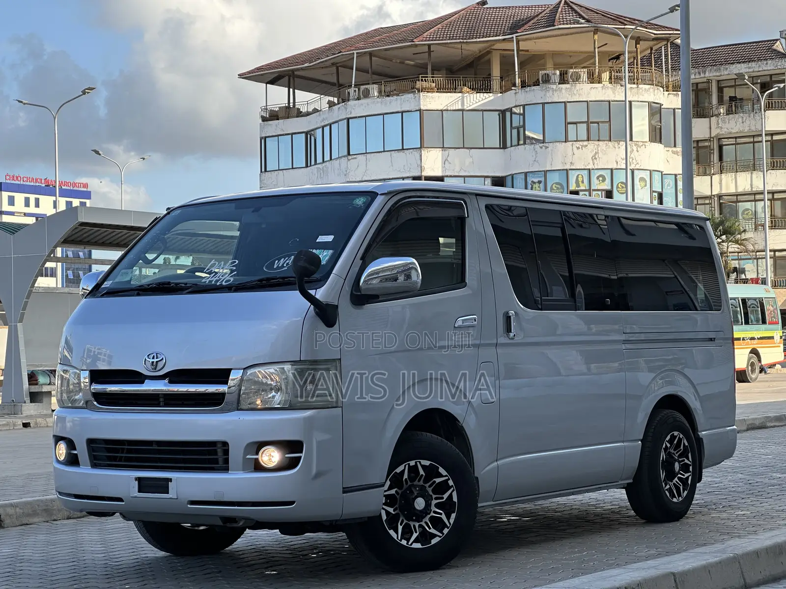 Toyota HiAce 2006 Silver