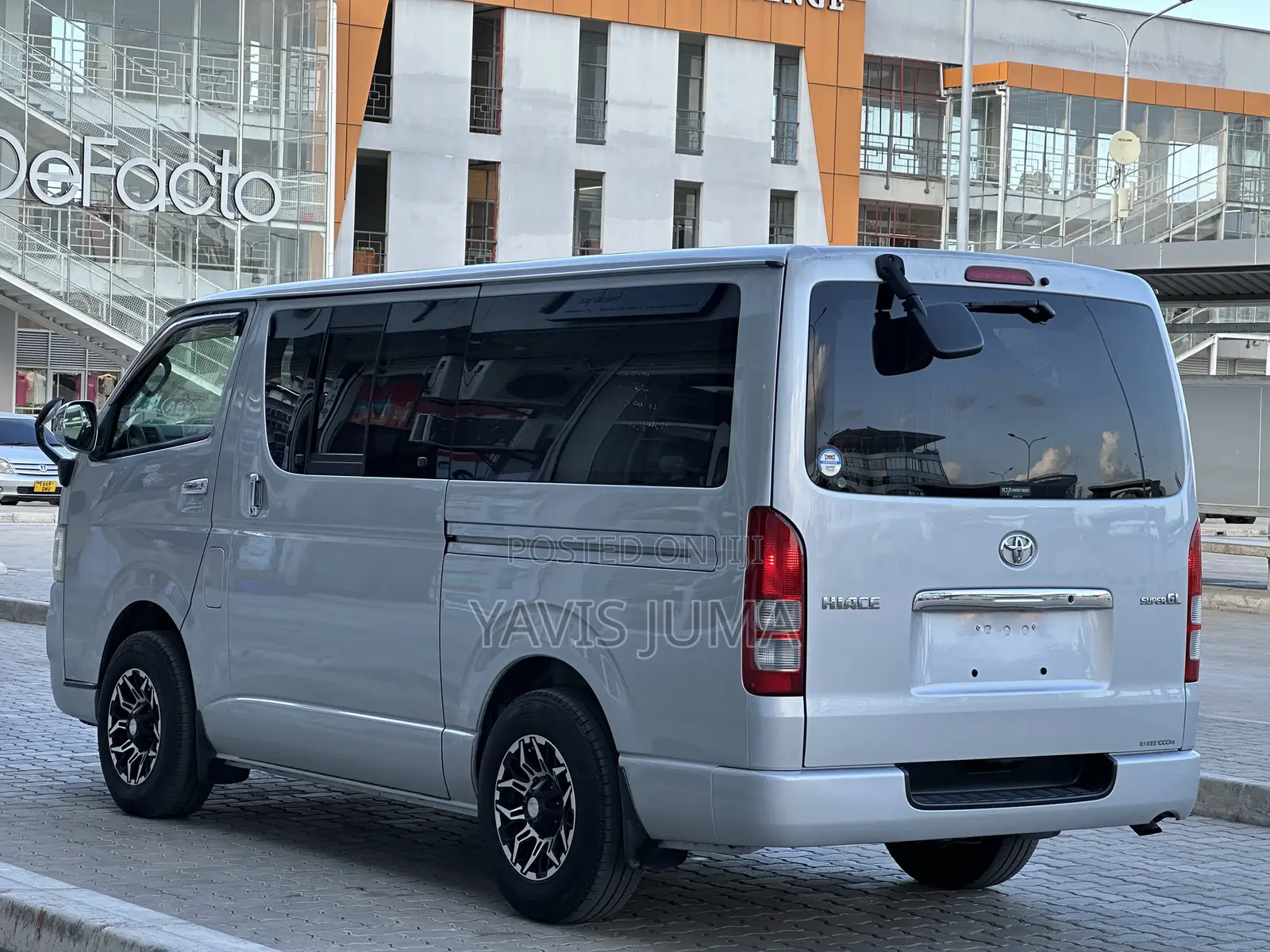 Toyota HiAce 2006 Silver