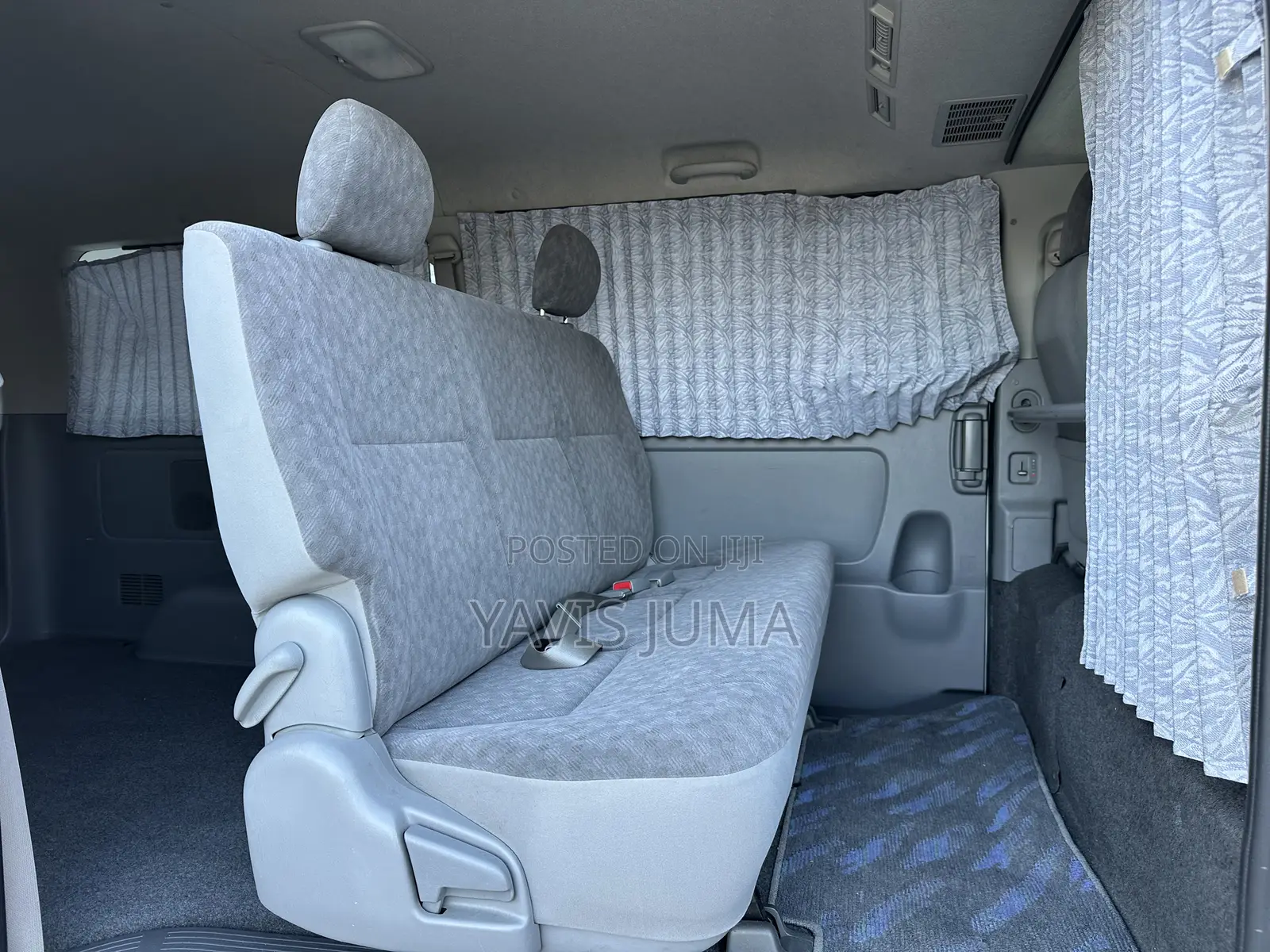 Toyota HiAce 2006 Silver