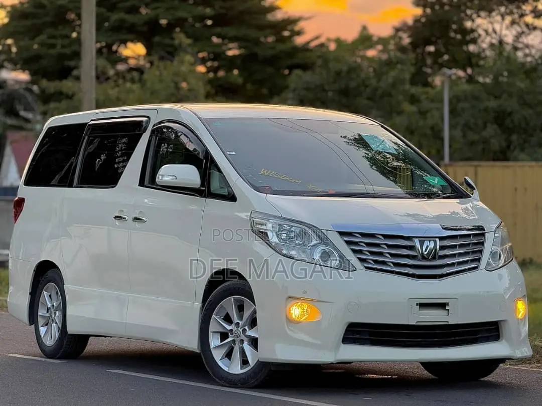 Toyota Alphard 2.4 Petrol AWD 2008 White