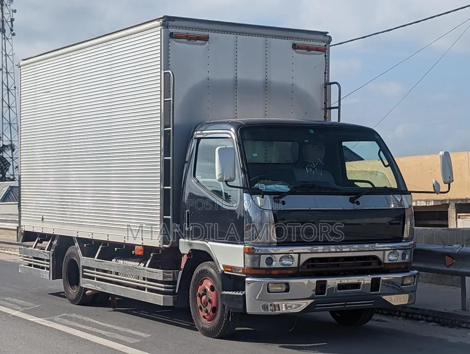 Canter Fridge Food Truck
