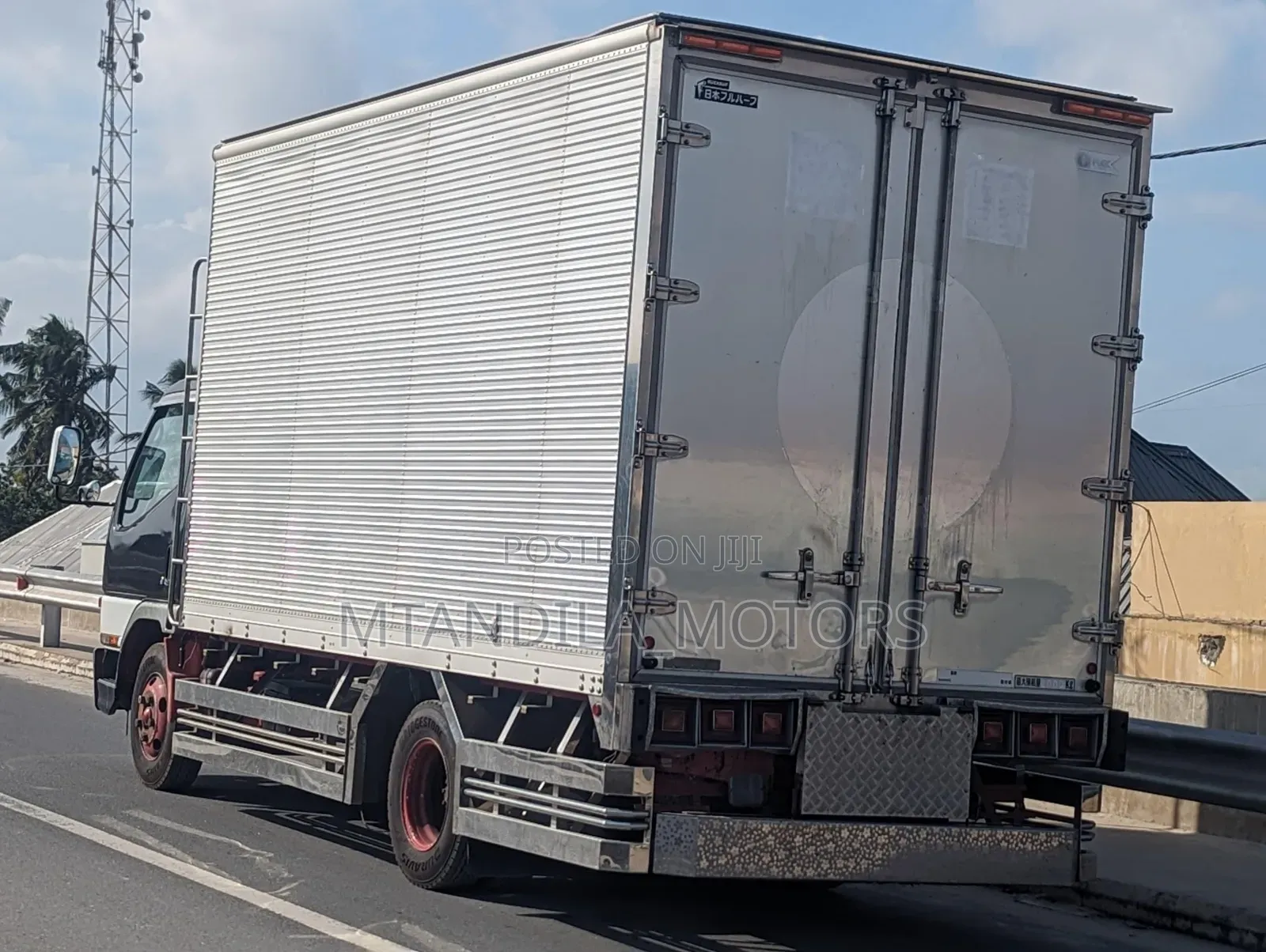 Canter Fridge Food Truck