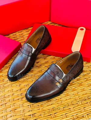 Men's Anax Shoes Officially Suitable