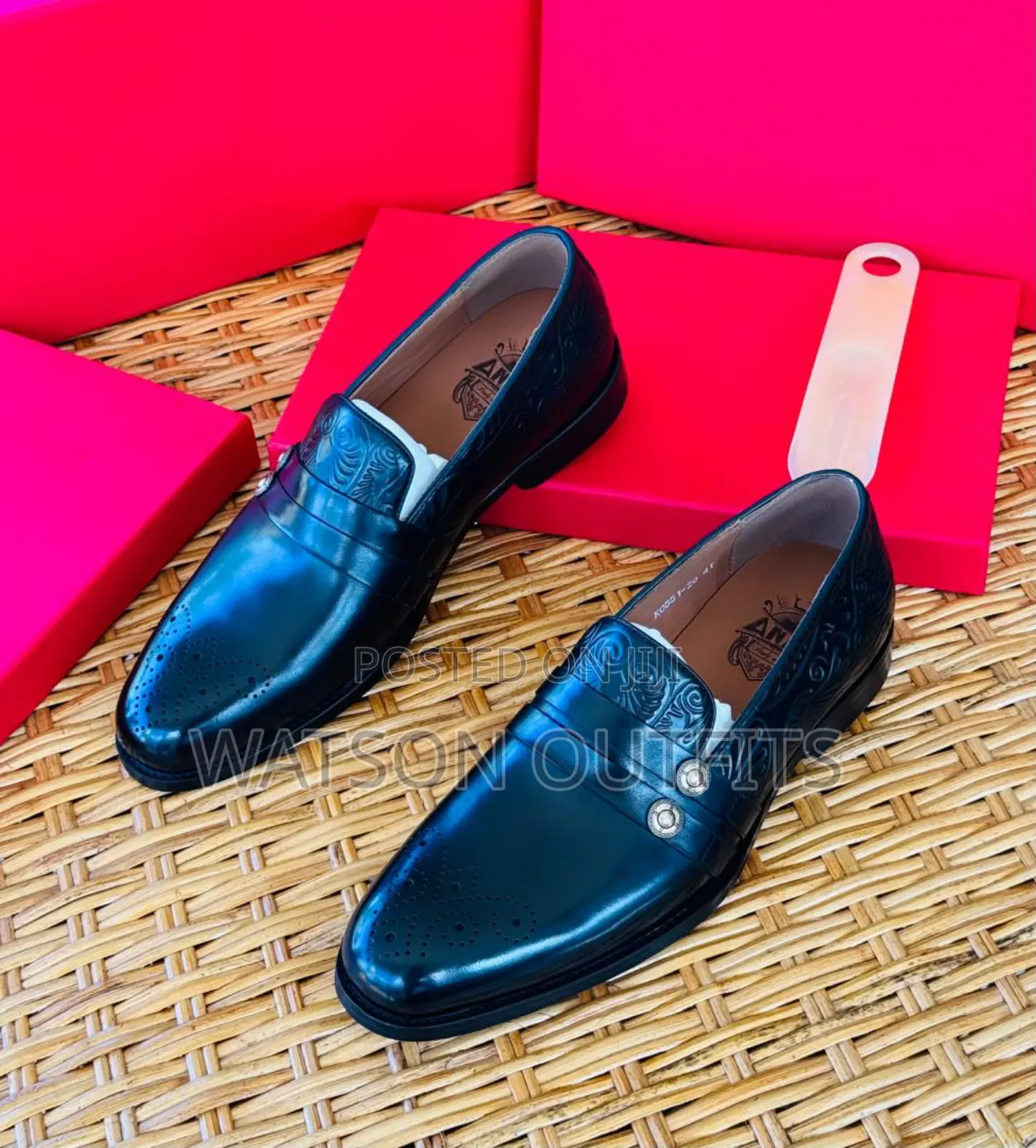 Men's Anax Shoes Officially Suitable