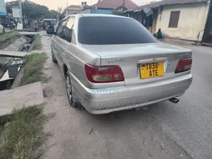 Toyota Carina 2001 Silver