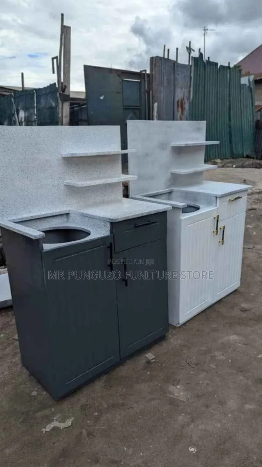 Kitchen Cabinets Ya Mtungi Wa Ges Mdogo