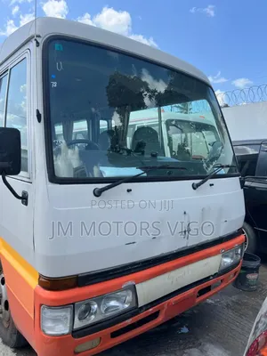 Mitsubishi Fuso Rosa 1996 Orange