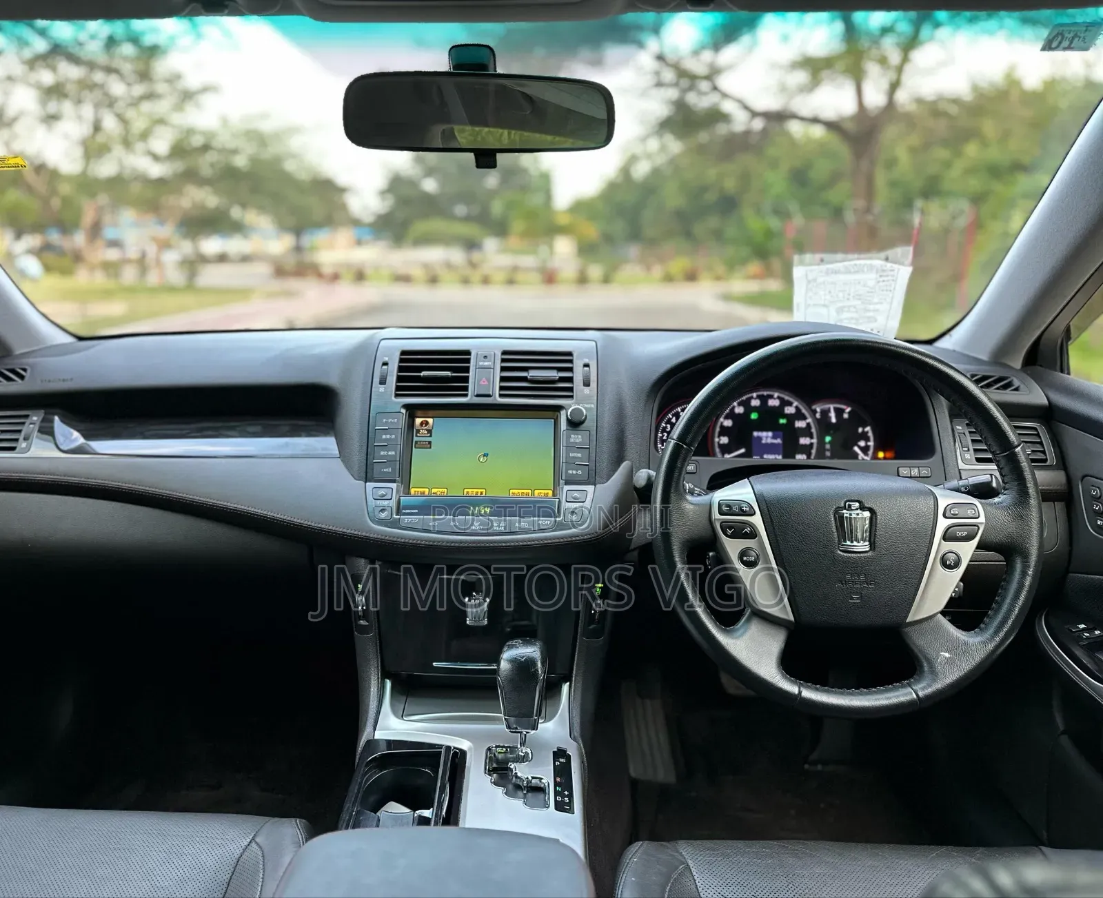 Toyota Crown 2012 Black