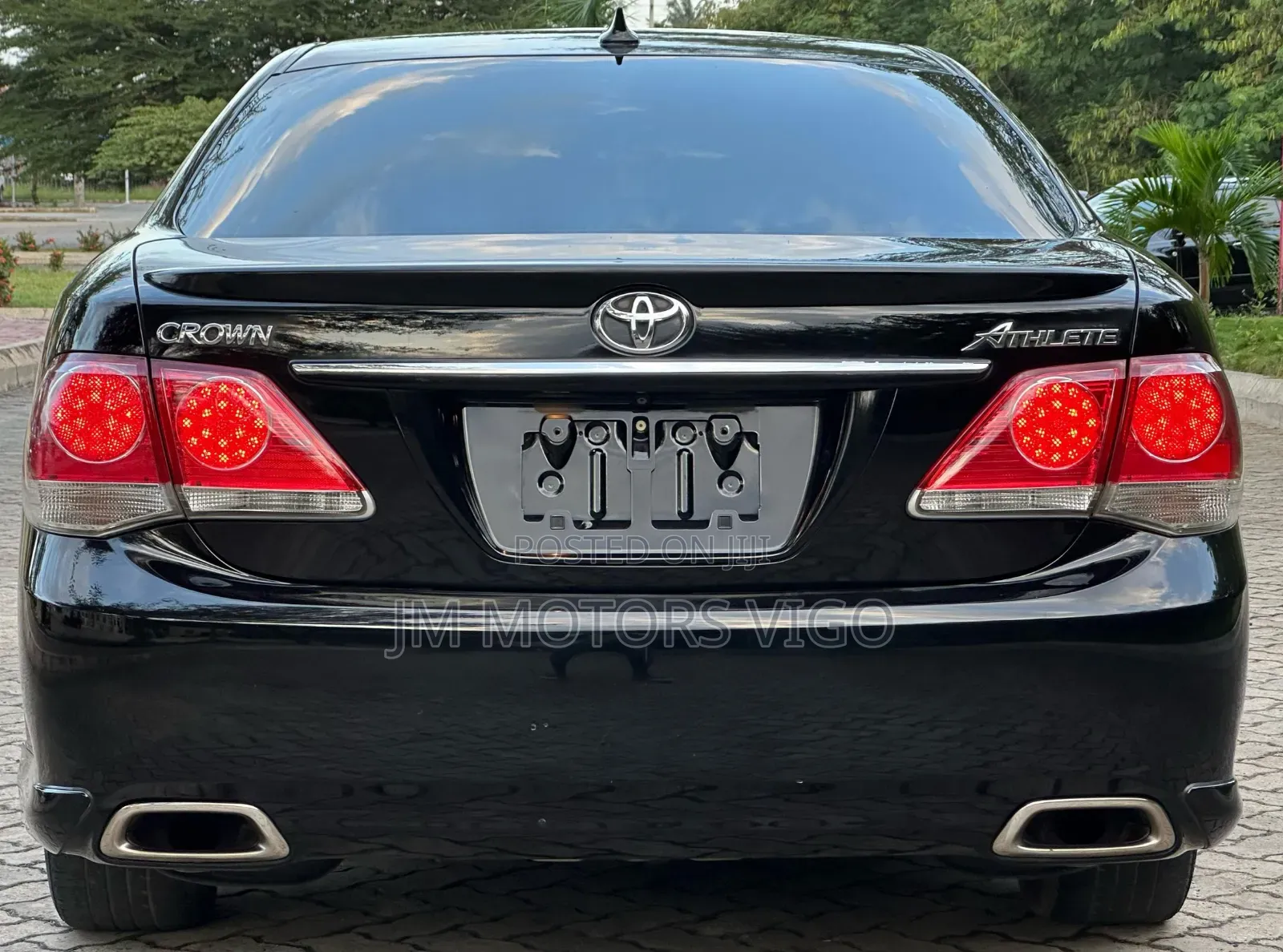 Toyota Crown 2012 Black