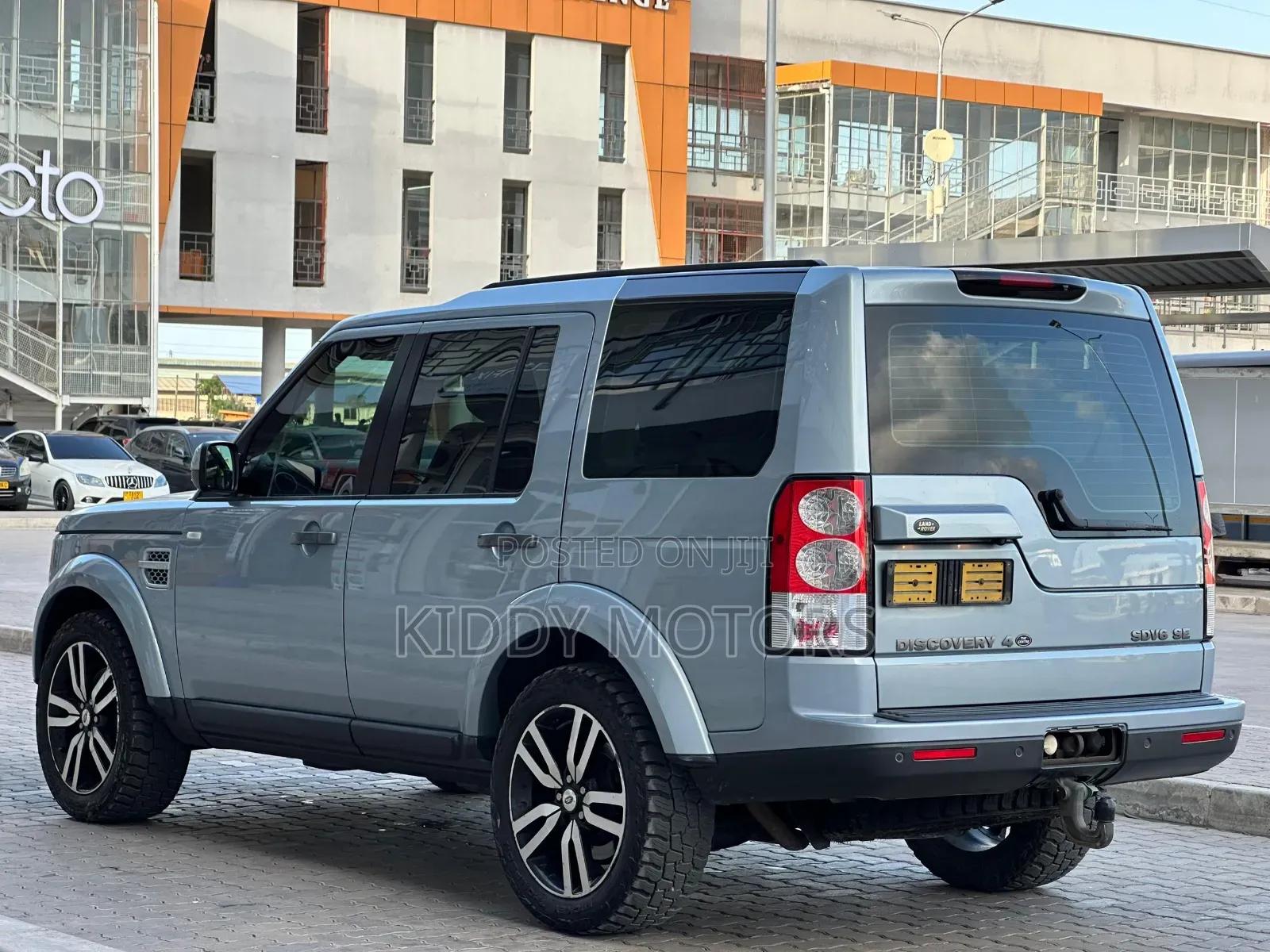 Land Rover Discovery 2014 Silver