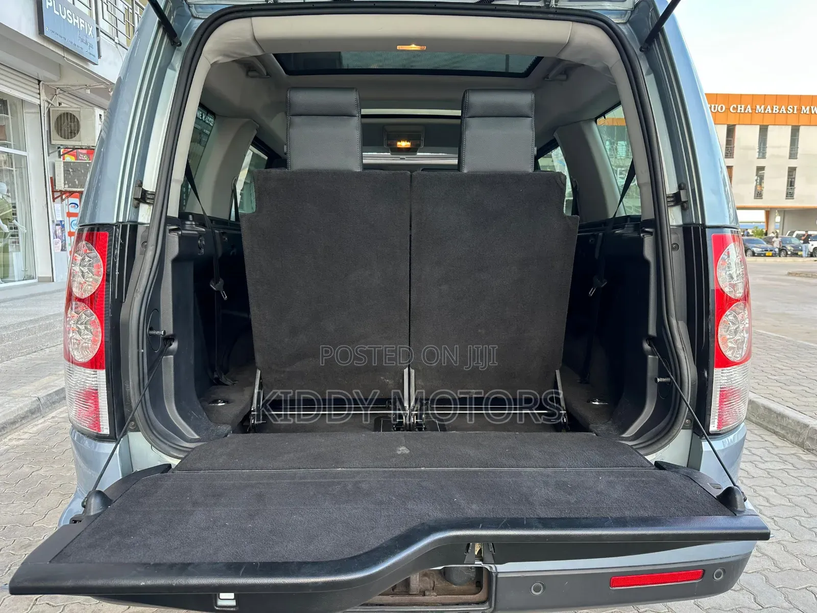 Land Rover Discovery 2014 Silver