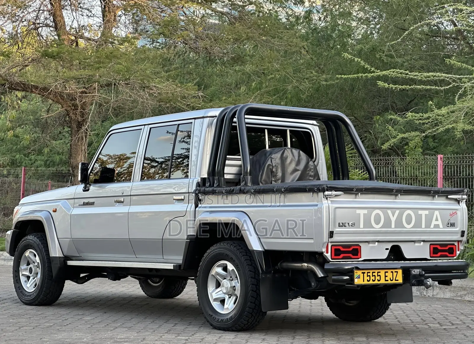 Toyota Land Cruiser 2017 Silver