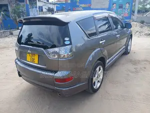 Mitsubishi Outlander 2.4 Automatic 2008 Gray
