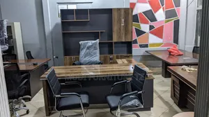 Kabati,Meza, Kiti Cha Boss Na Viti Vya Wateja