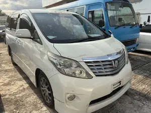 Photo - Toyota Alphard 2009 White