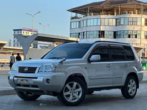 Photo - Nissan X-Trail 2.0 2005 Silver