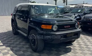 Toyota FJ Cruiser 2014 Black